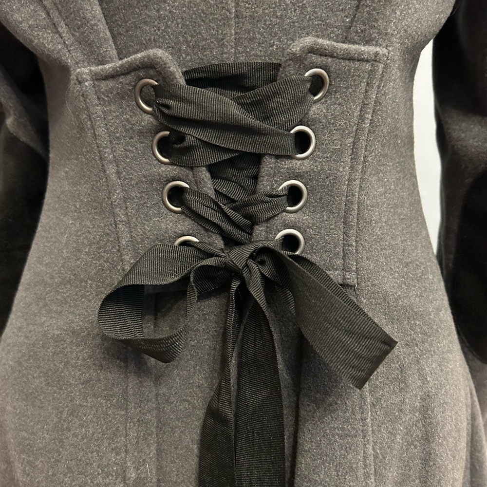 BNWT Victorian Trading Company Corset Back Riding Coat, size S - Picture 3 of 7